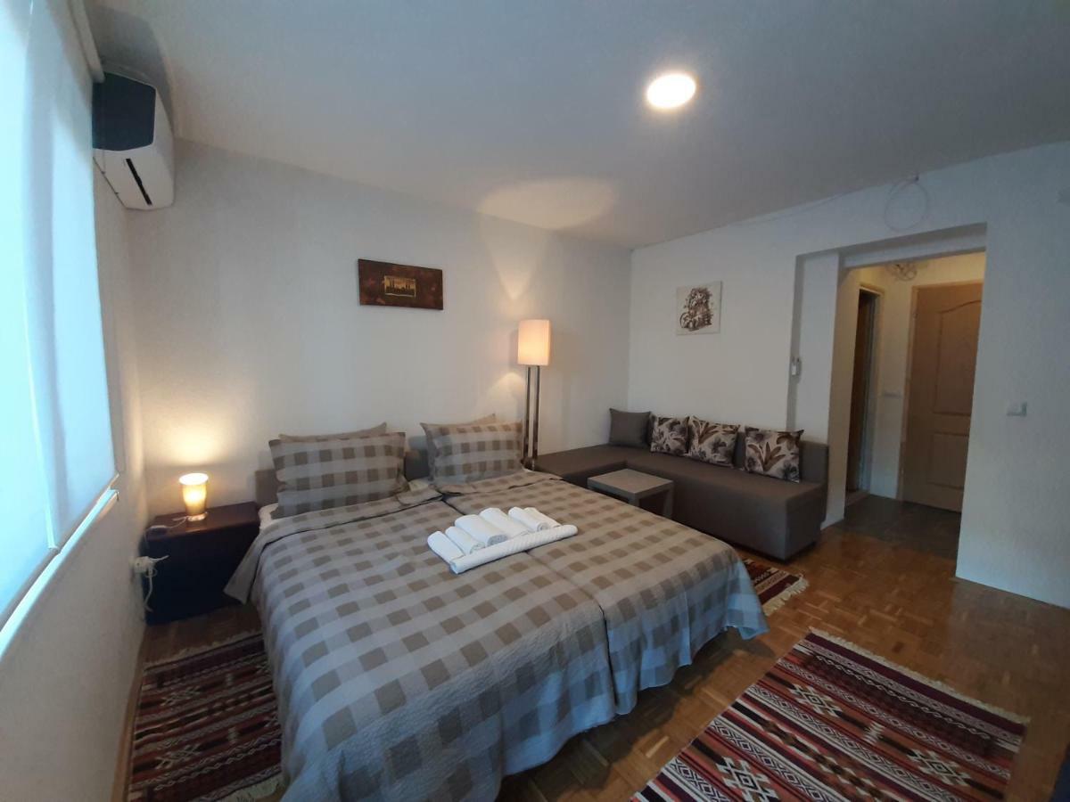 Guesthouse Hill SJJ Extérieur photo